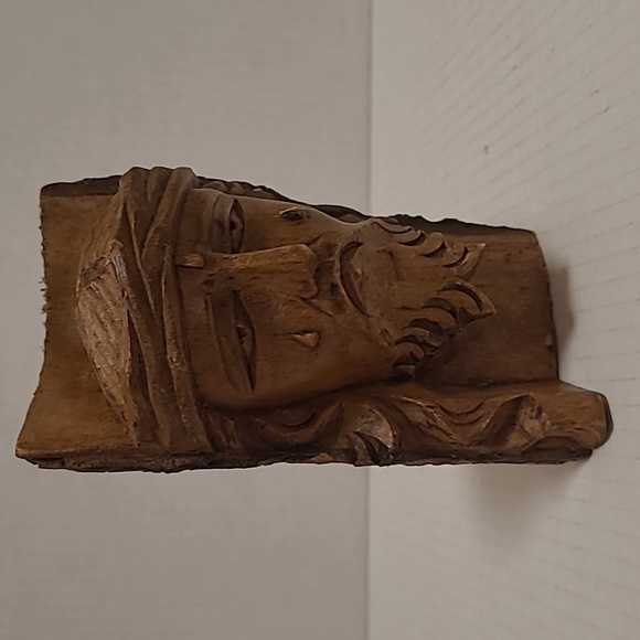 Vintage Religious Folk Art Hand Carved Jesus Christ Log - Picture 10 of 16